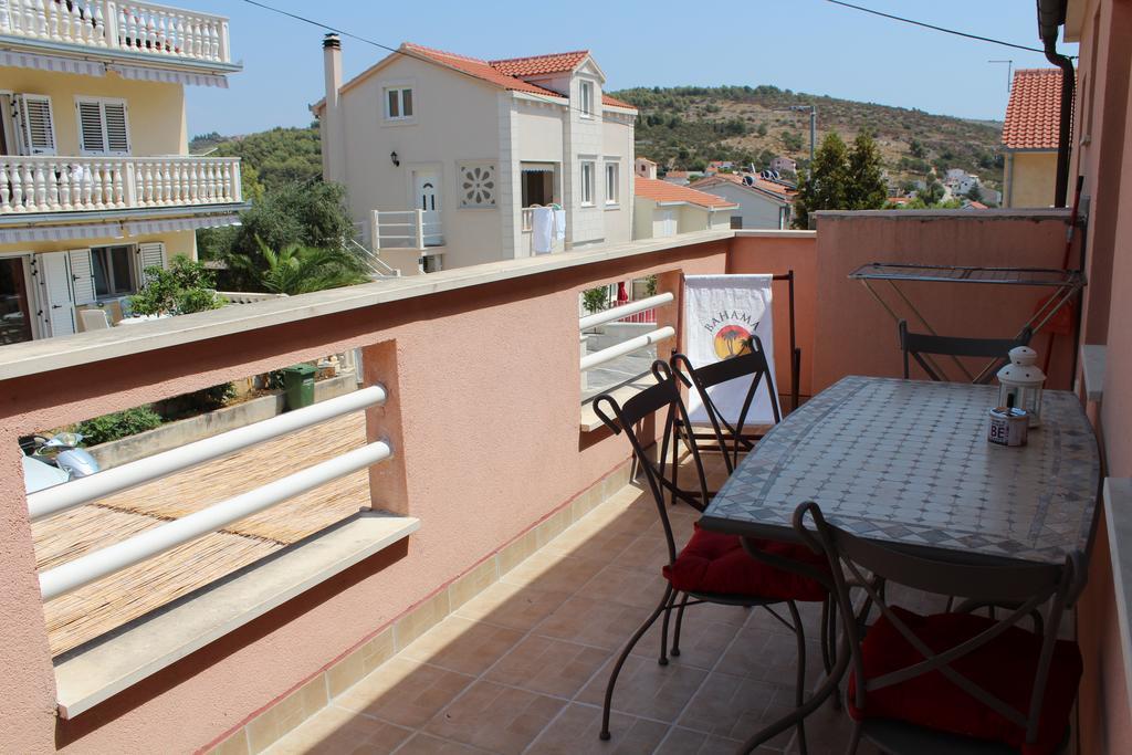 Apartments Luvi Trogir Eksteriør billede