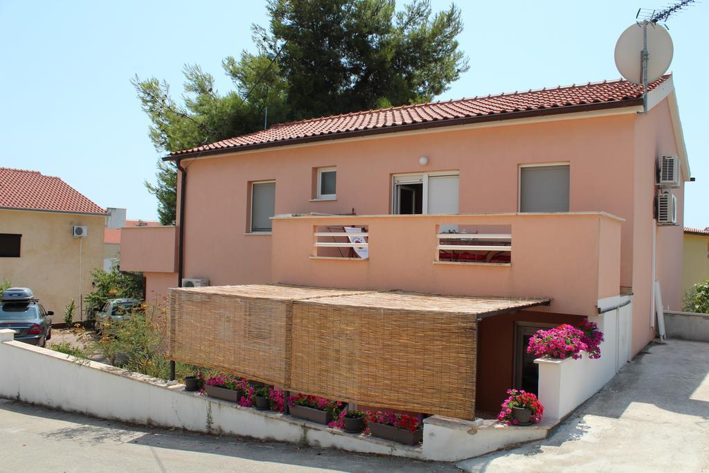 Apartments Luvi Trogir Eksteriør billede